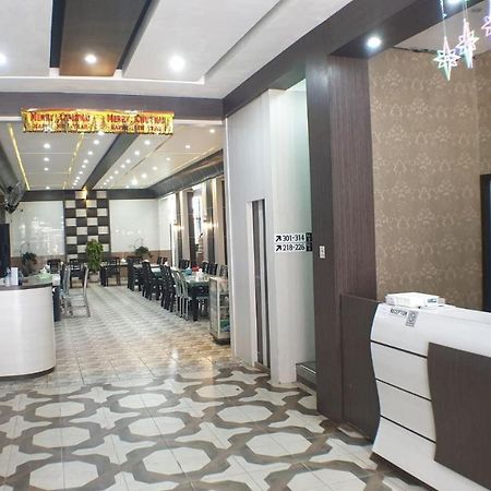 Nasional Hotel Gunungsitoli Luaran gambar