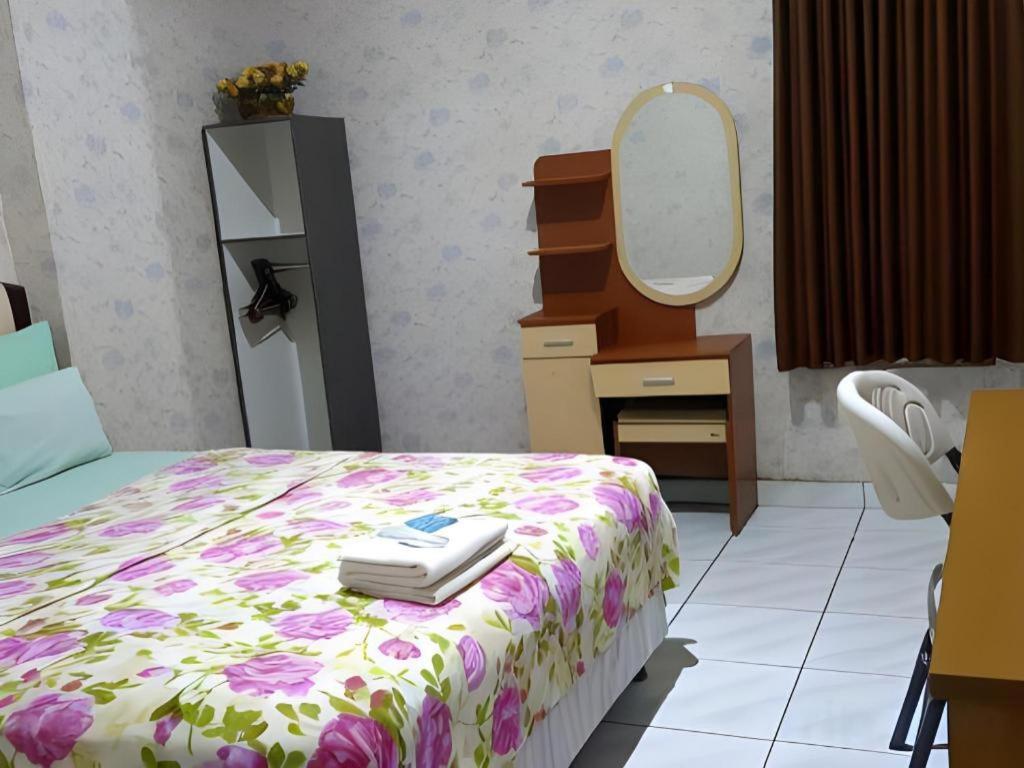Nasional Hotel Gunungsitoli Luaran gambar